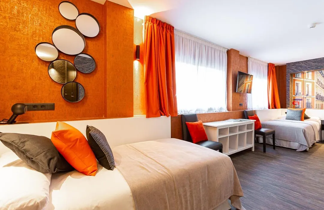 Fly Rooms Madrid Airport-1
